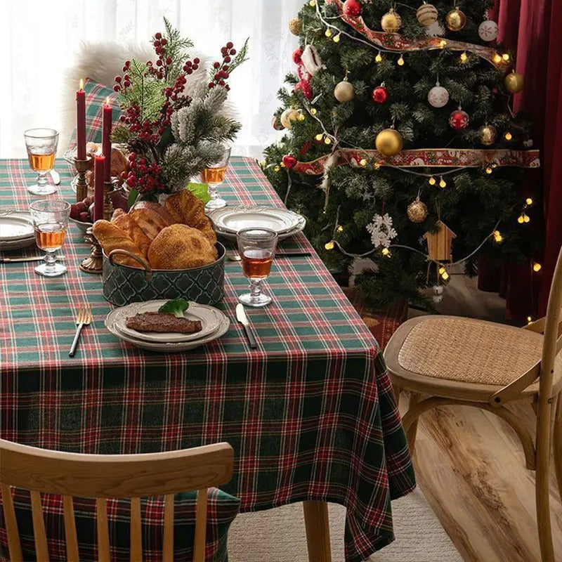 Christmas Themed Checkered Tablecloth, Suitable For Holiday