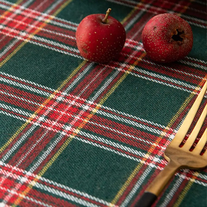 Christmas Themed Checkered Tablecloth, Suitable For Holiday